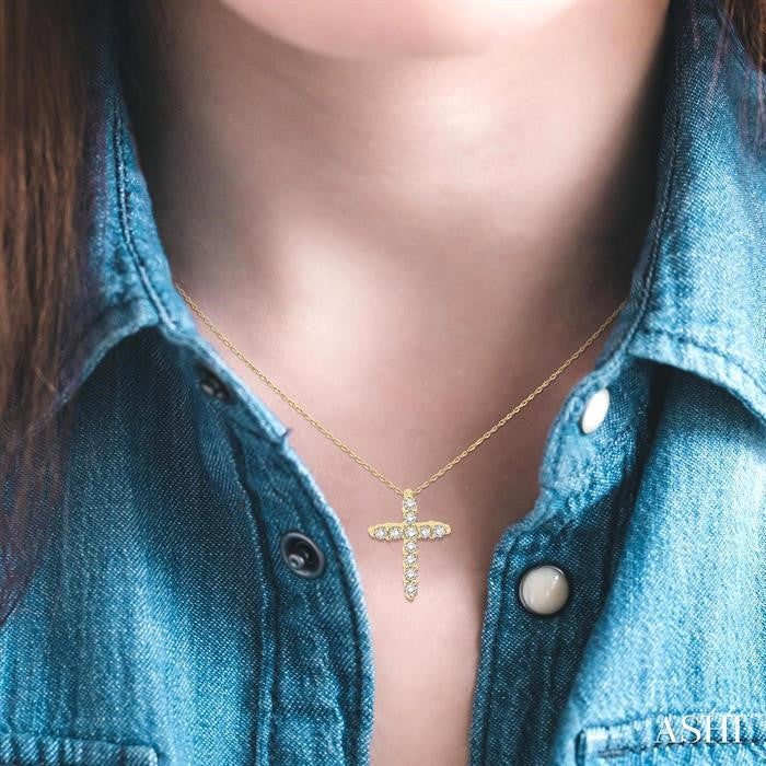 Cross Petite Diamond Fashion Pendant