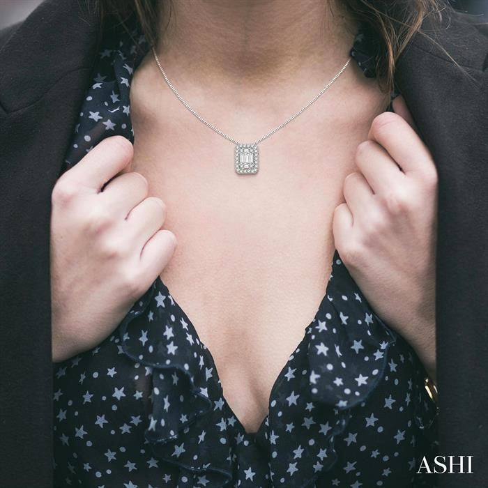Emerald Shape Halo Fusion Diamond Pendant