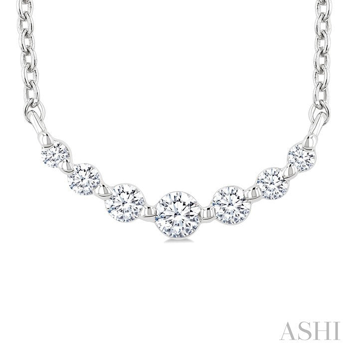 Graduated Diamond Fixed Smile Necklace