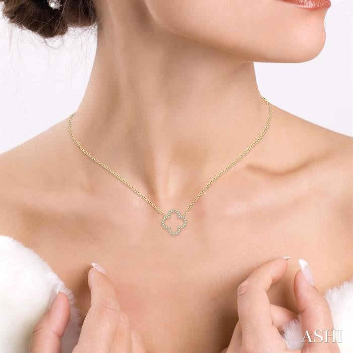 Clover Diamond Pendant
