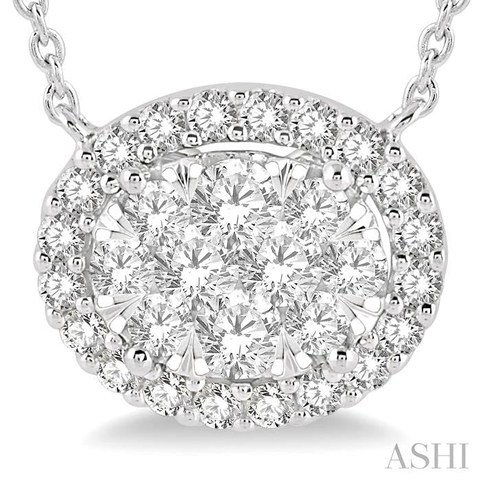 Oval Shape East-West Halo Lovebright Essential Diamond Pendant