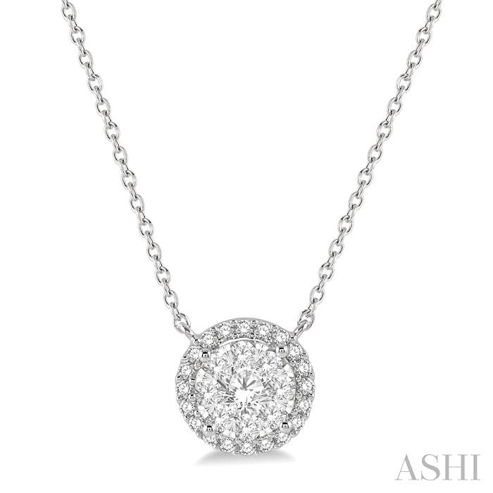 Round Shape Halo Lovebright Essential Diamond Pendant