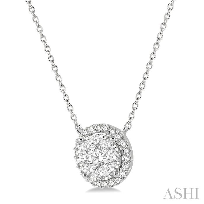 Round Shape Halo Lovebright Essential Diamond Pendant