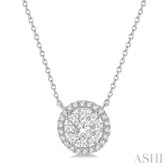 Round Shape Halo Lovebright Essential Diamond Pendant