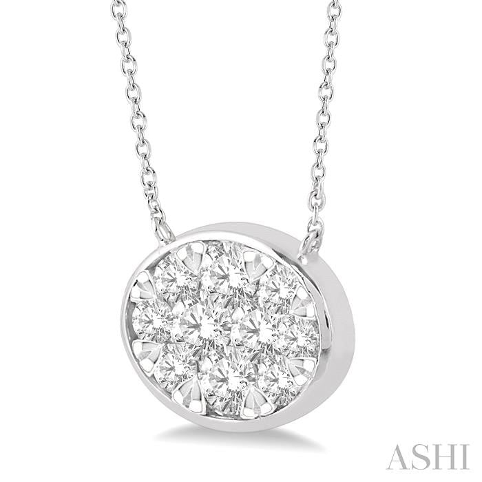 Oval Shape East-West Bezel Set Lovebright Essential Diamond Pendant