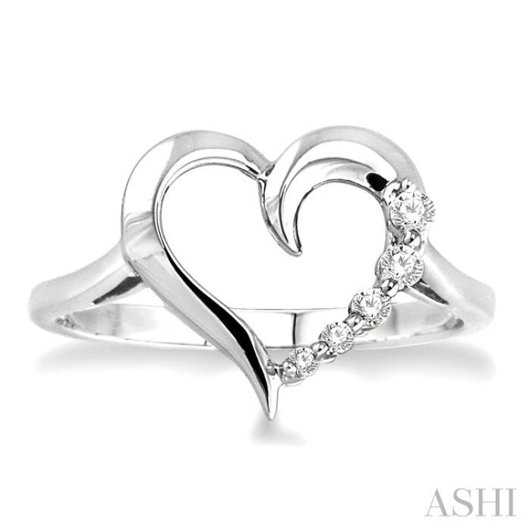 Heart Shape Journey Light Weight Diamond Ring